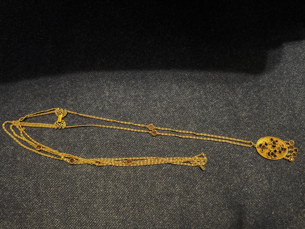 Vintage Goldette Victorian Revivial Gold Tone Necklace 22in